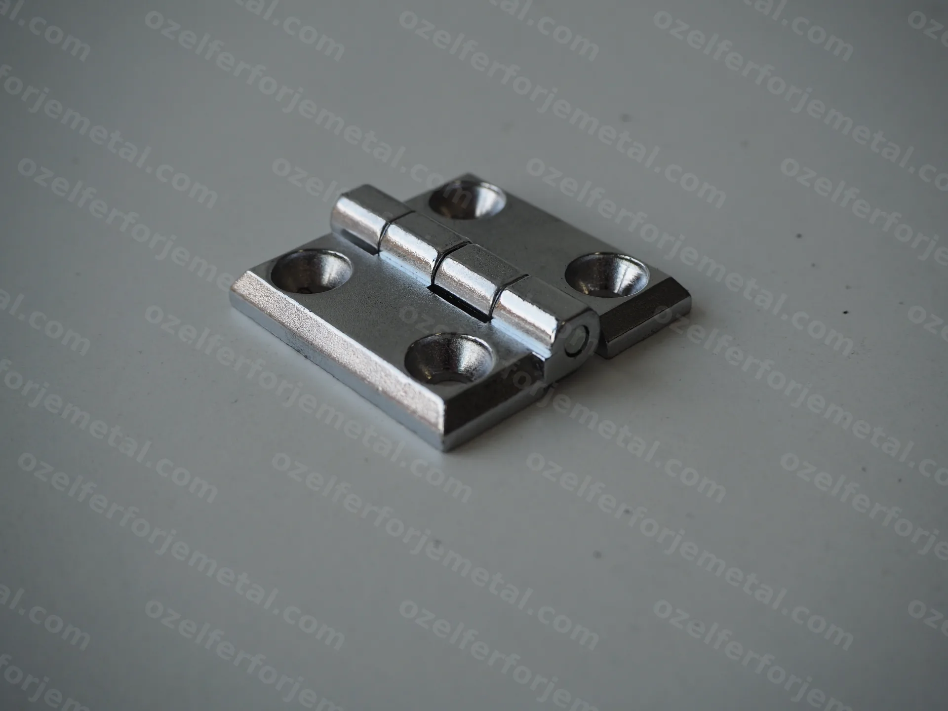 30X30 ZAMAK MENTEŞE