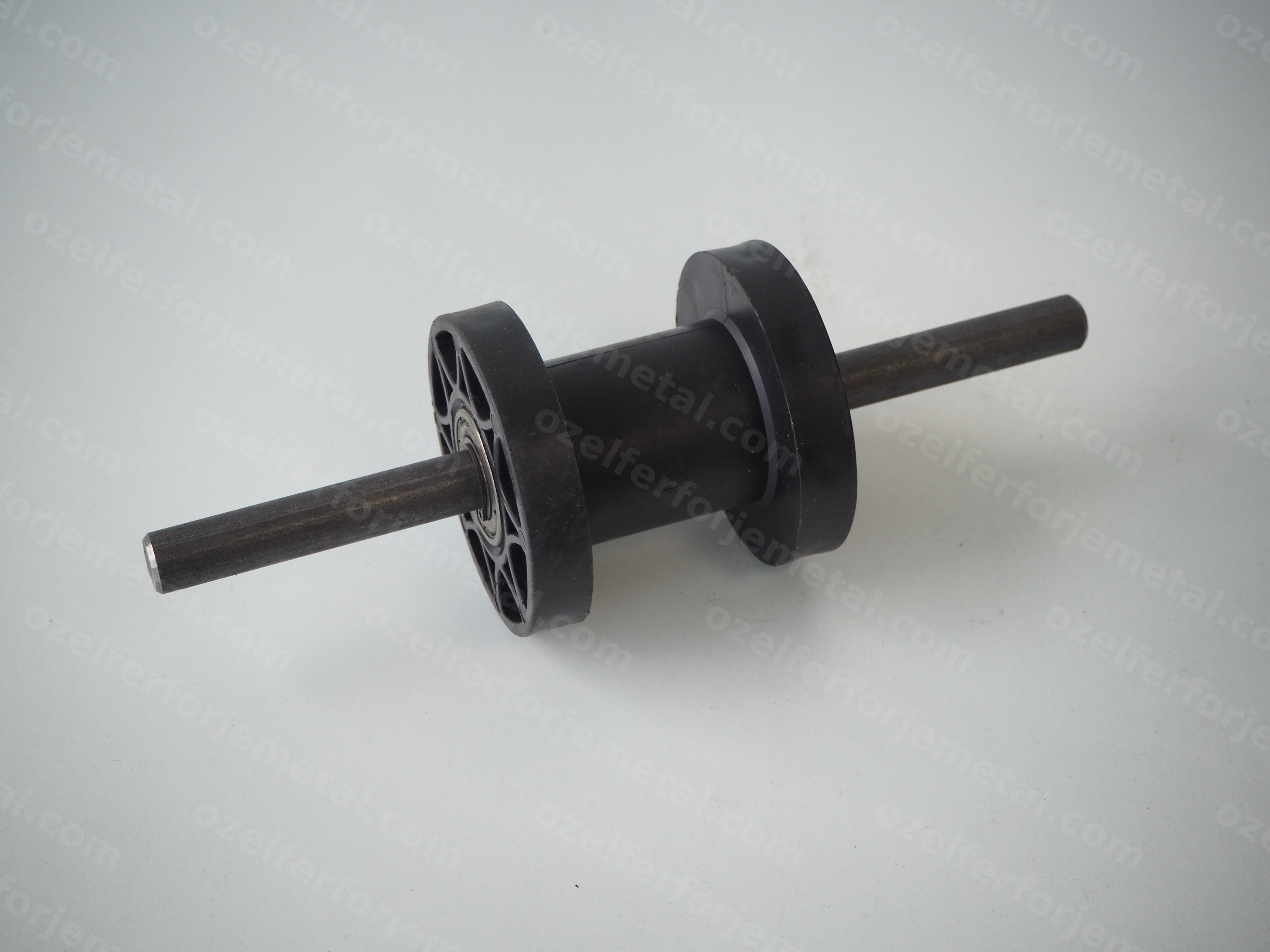 PLASTİK UÇAN KAPI MAKARASI